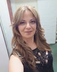 <em>Raquel R.</em>